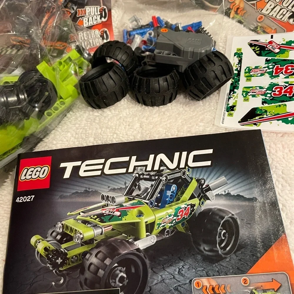 LEGO Technic Desert Racer - Green and Black